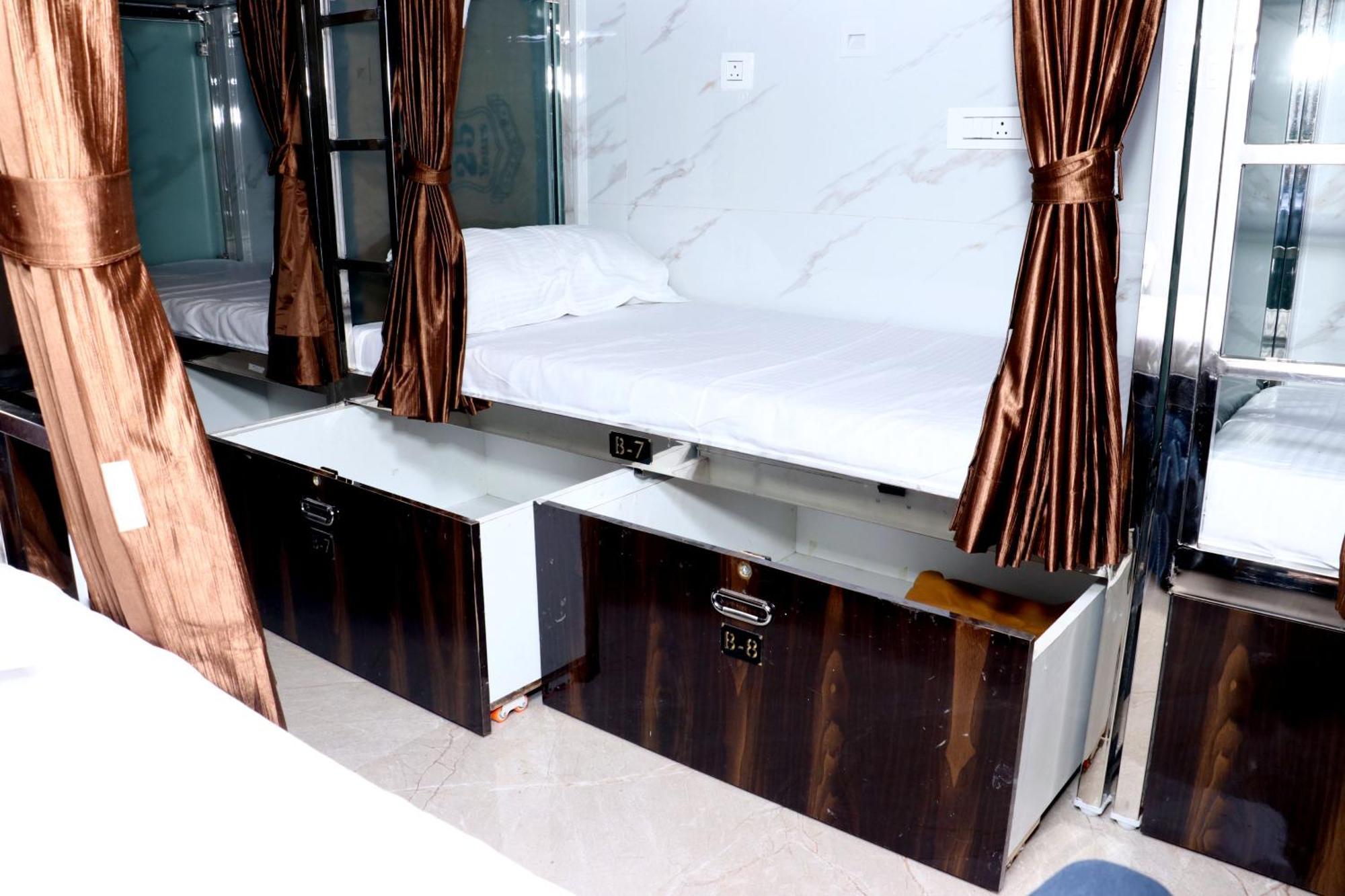 Hotel Comfy Inn Bombaim Exterior foto